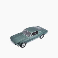 Maisto 1967 Ford Mustang Fastback Die-Cast Model Car – 1:18 Scale