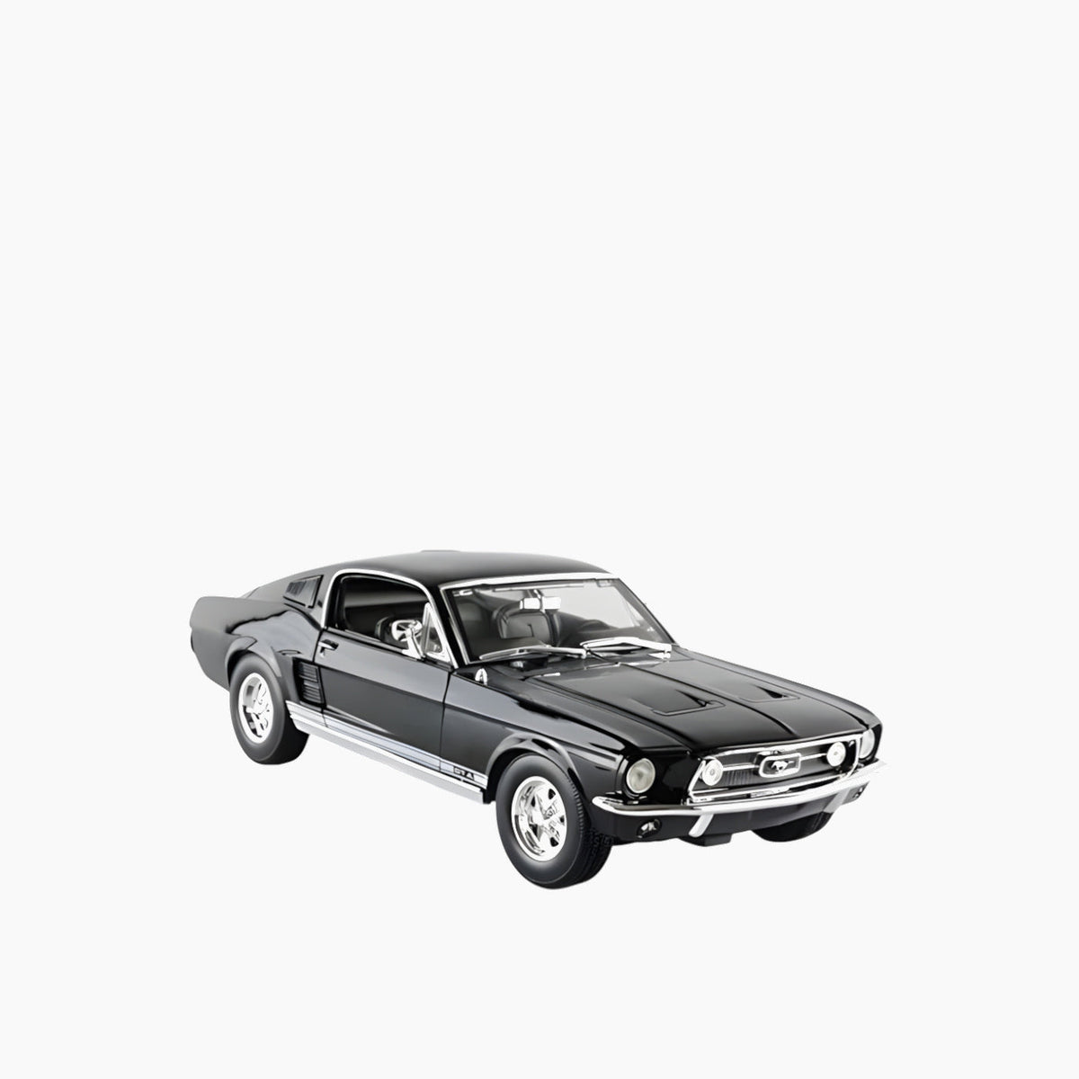 Maisto 1967 Ford Mustang Fastback Die-Cast Model Car – 1:18 Scale