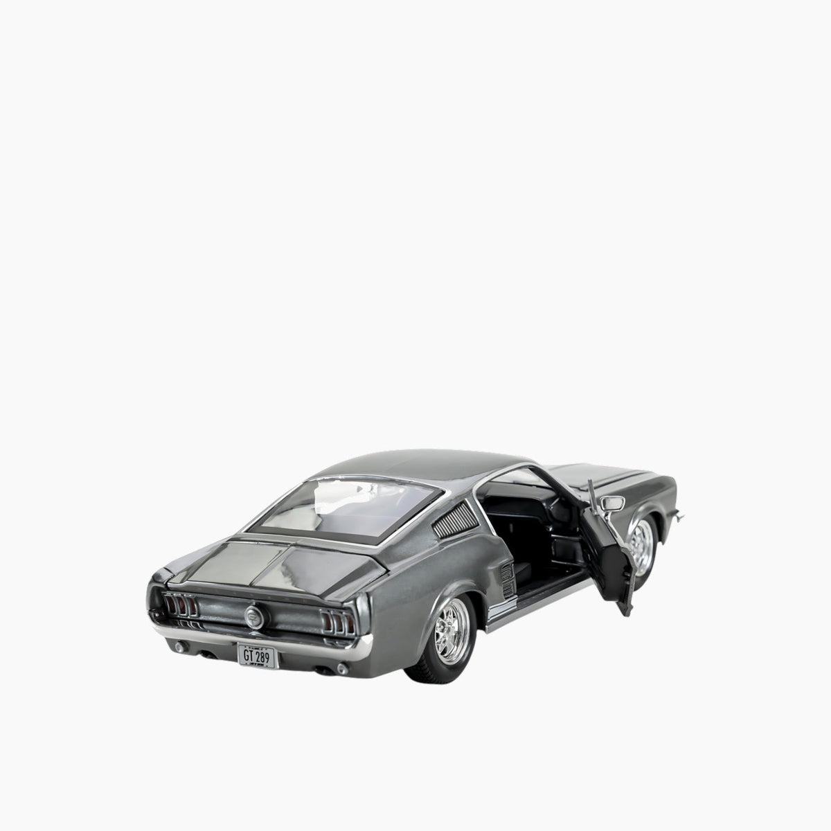 Maisto 1967 Ford Mustang GT Die-Cast Model Car – 1:24 Scale