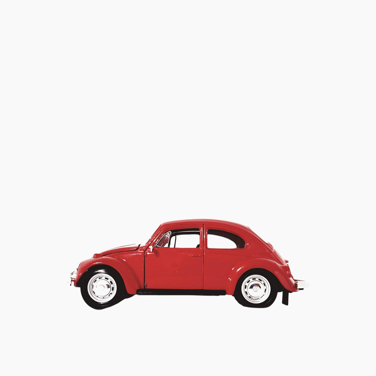 Maisto Volkswagen Beetle Die-Cast Model Car – 1:24 Scale