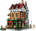 LEGO® Tudor Corner – Classic Modular Building Set