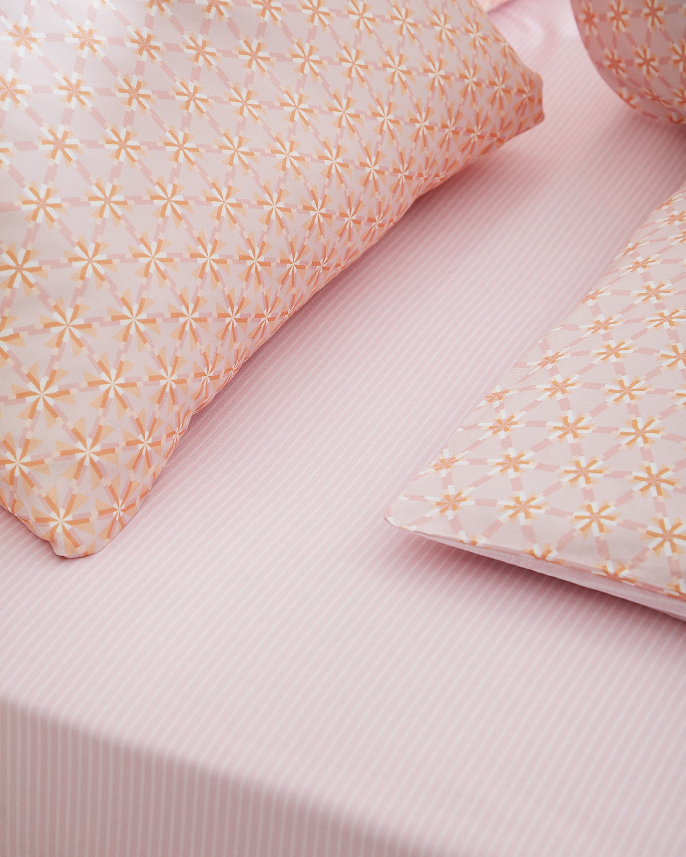 Rainger Single Size Duvet Cover Set - Madame Coco JO