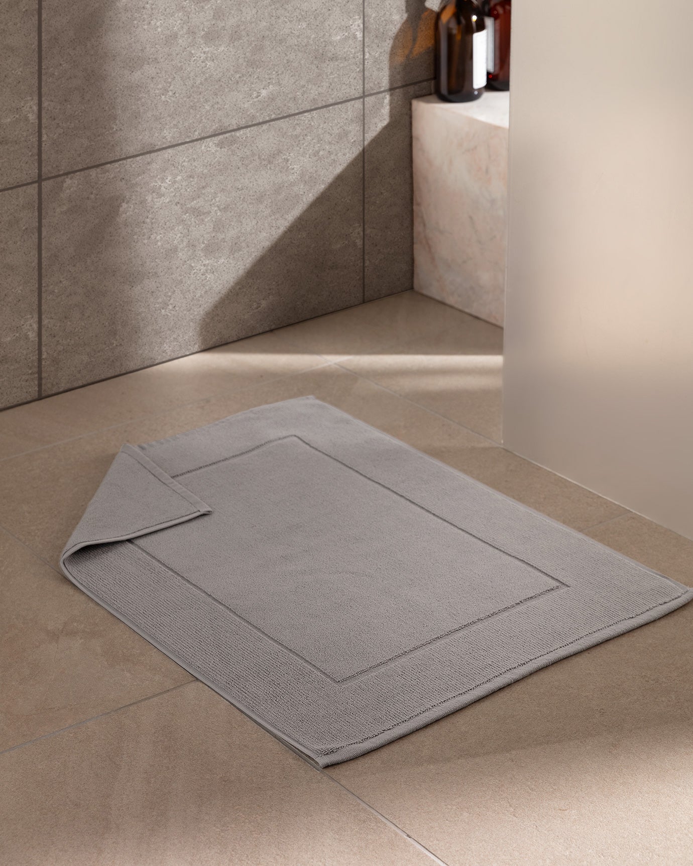 Stripe Armure Foot Towel - Madame Coco JO