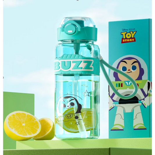 قارورة ماء بلاستيكية 740ML مع شفاطة | خفيفة ومضادة للتسرب
