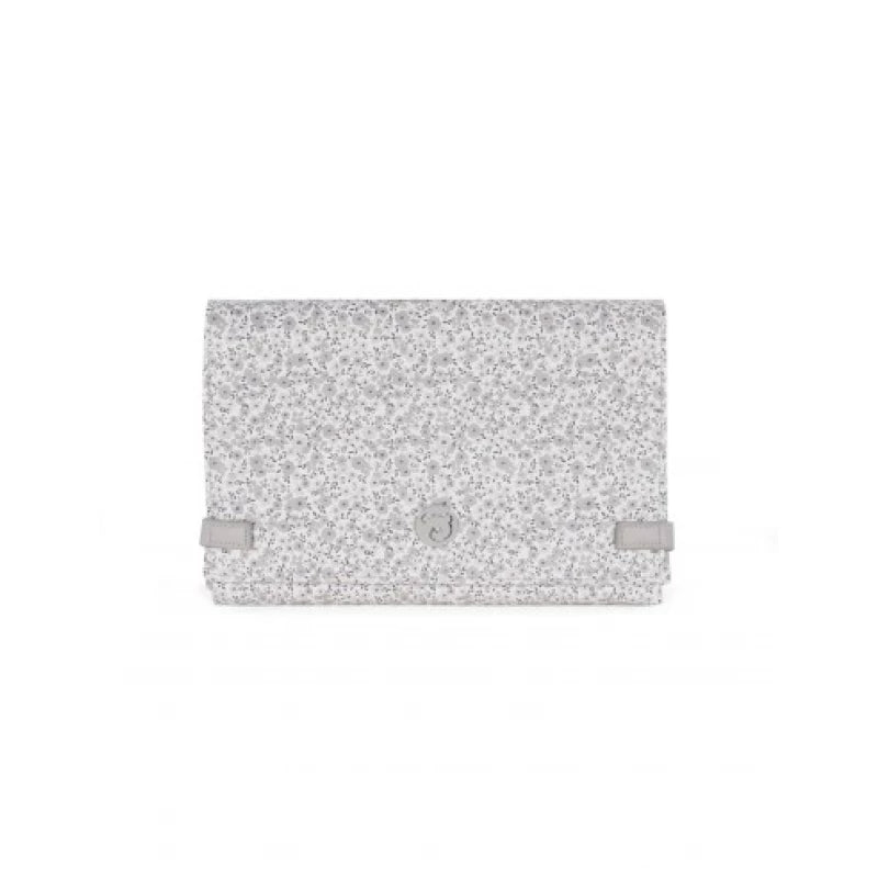 حصيرة تغيير Pasito a Pasito – Flower Mellow Grey عملية وناعمة حصيرة تغيير Pasito a Pasito – Flower Mellow Grey عملية وناعمة