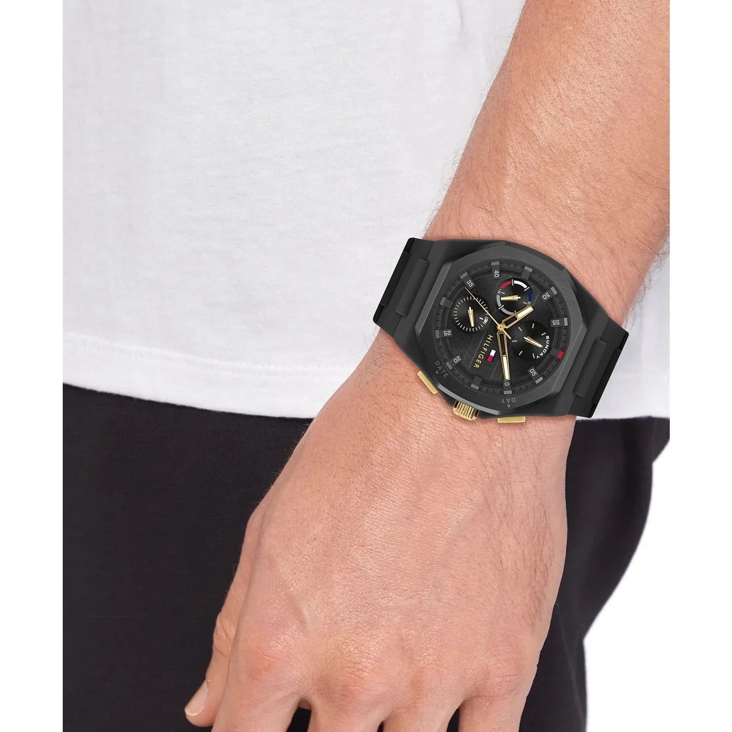 TOMMY HILFIGER 1792120 MEN WATCH TOMMY HILFIGER 1792120 MEN WATCH