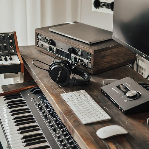 سماعات رأس Beyerdynamic DT 990 Pro 80 Ohm Over-Ear Studio سماعات رأس Beyerdynamic DT 990 Pro 80 Ohm Over-Ear Studio