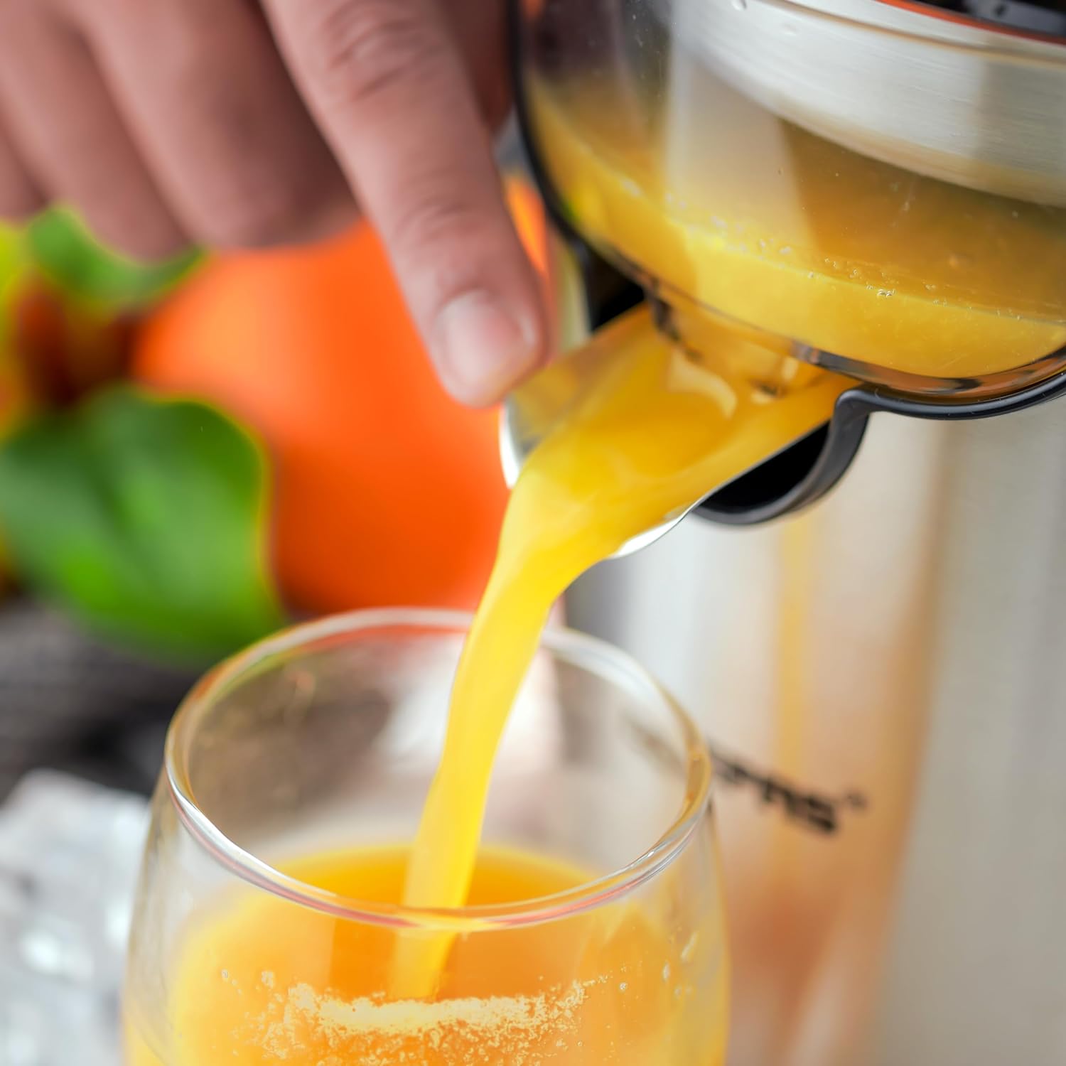Geepas Stainless Steel Citrus Juicer 300W Geepas Stainless Steel Citrus Juicer 300W