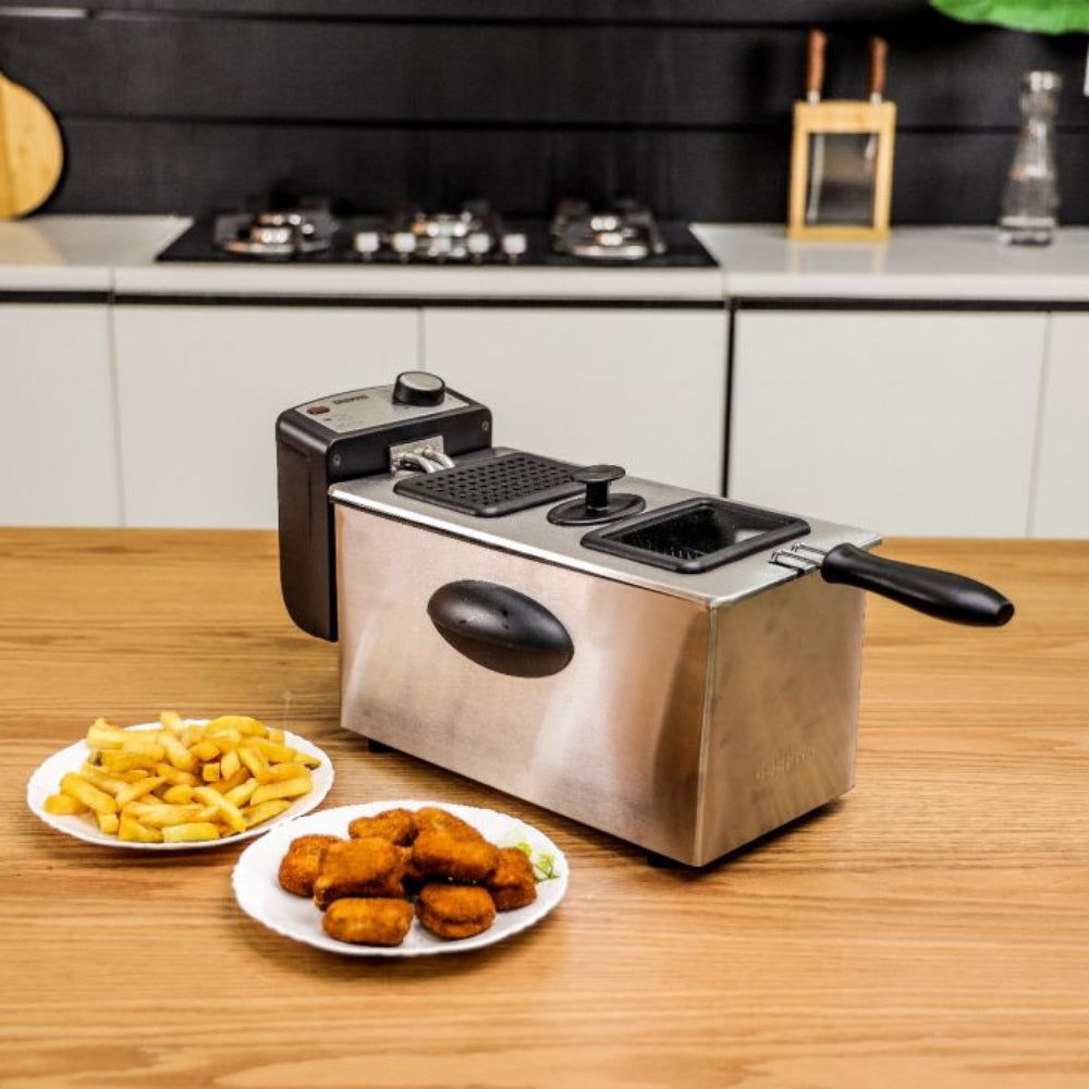 Geepas Compact Deep Fryer 3L Capacity 2180W Power Geepas Compact Deep Fryer 3L Capacity 2180W Power