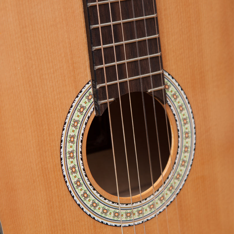 Moreno Classical Guitar 40 with bag Moreno Classical Guitar 40 with bag