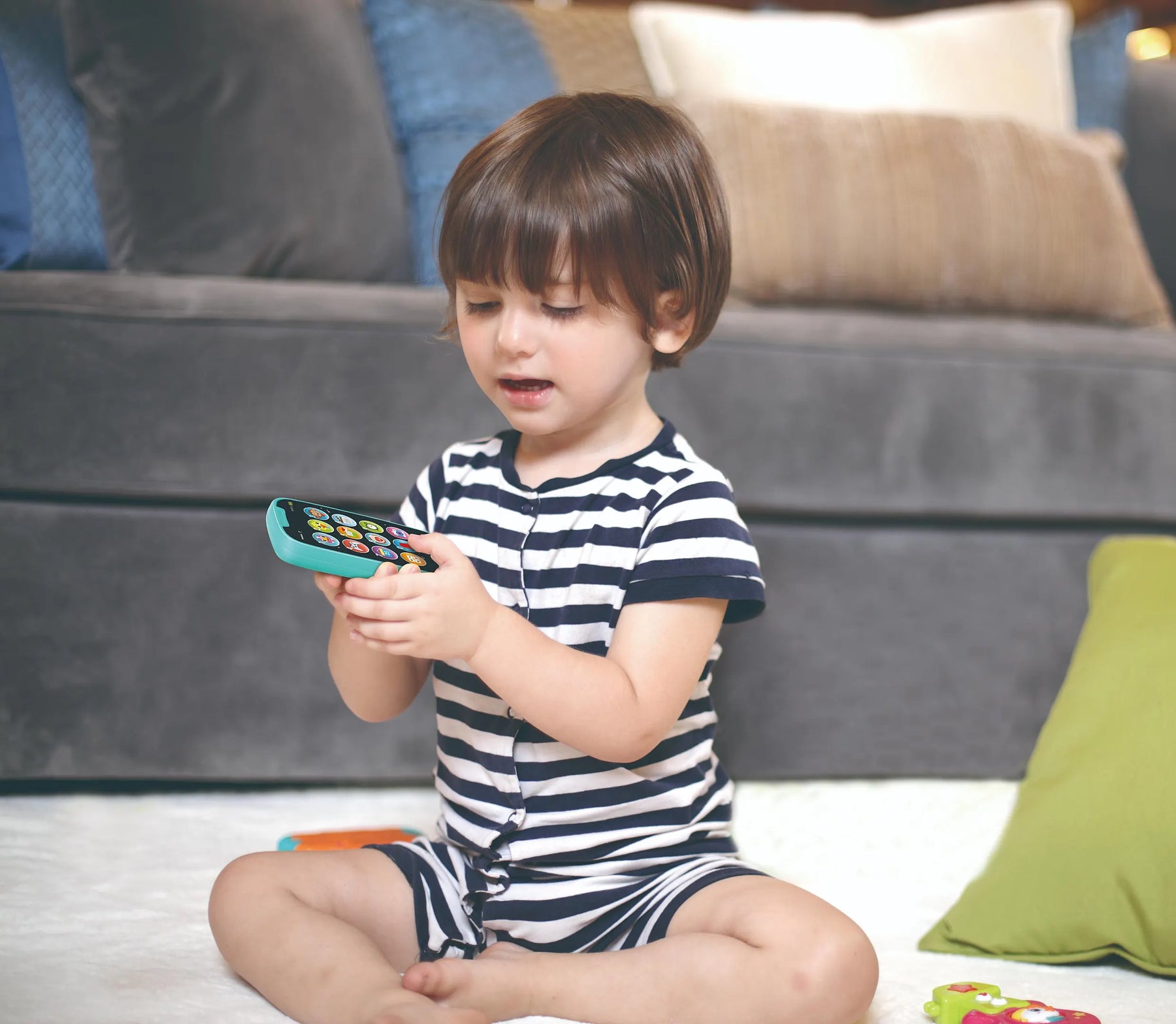 HOLA – My First Smartphone (Blue) HOLA – My First Smartphone (Blue)