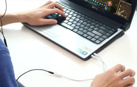 كابل UGREEN 3.5 ملم أنثى إلى 2 ذكر - علبة ألومنيوم - أبيض