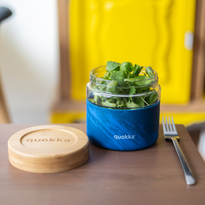 QUOKKA Glass Food Jar 820ml - Wood Grain Design with Silicone Cover QUOKKA Glass Food Jar 820ml - Wood Grain Design with Silicone Cover