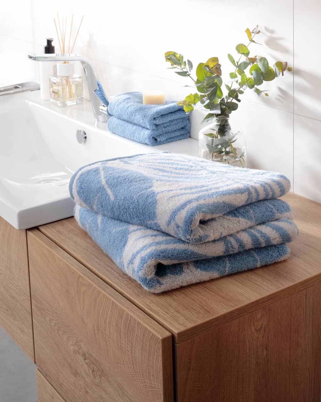 منشفة استحمام Cawö 70×140 سم - قطن فاخر منشفة استحمام Cawö 70×140 سم - قطن فاخر