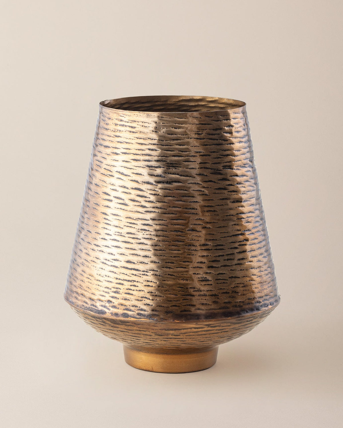 Ornata Vintage Vase - Madame Coco JO