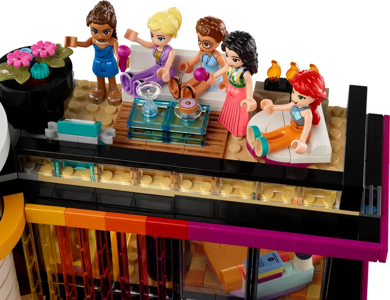 LEGO® Friends - Andrea's Modern Mansion 42639 LEGO® Friends - Andrea's Modern Mansion 42639