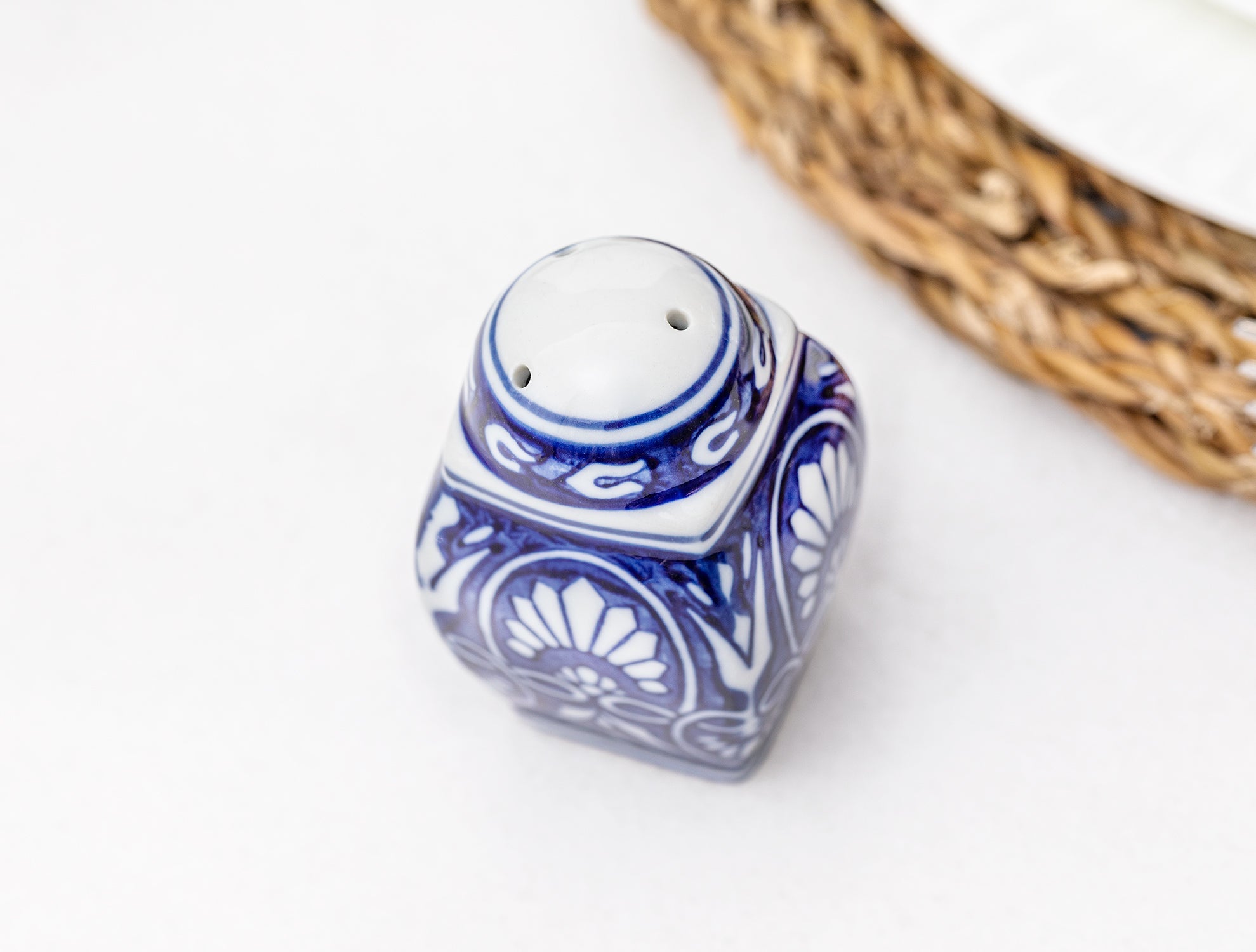 Ames Salt Shaker - Madame Coco JO