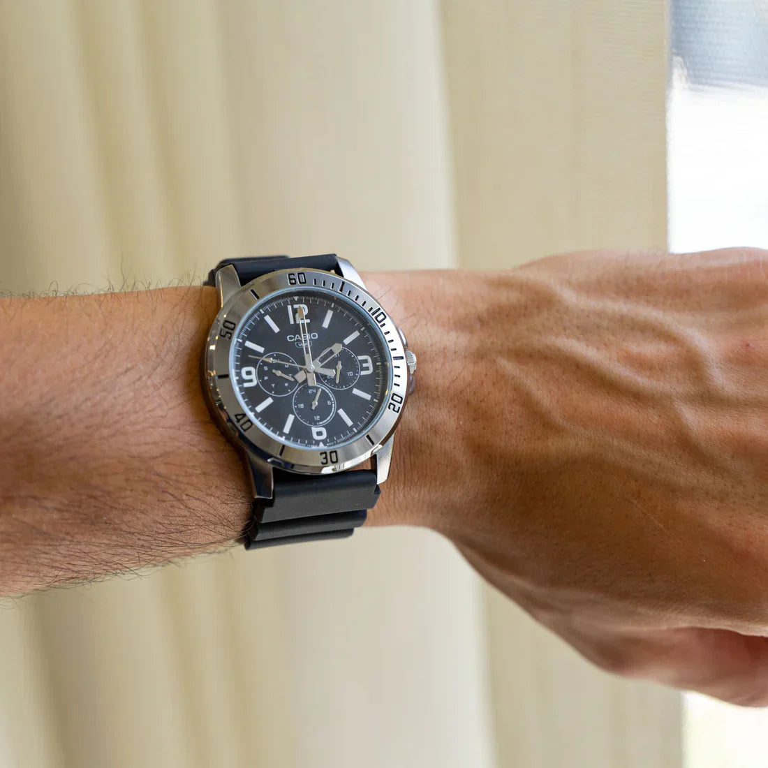 CASIO MTP-VD300-1B MEN WATCH