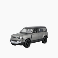 Maisto Land Rover Defender 2022 Die-Cast Model Car – 1:25 Scale