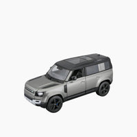 Maisto Land Rover Defender 2022 Die-Cast Model Car – 1:25 Scale