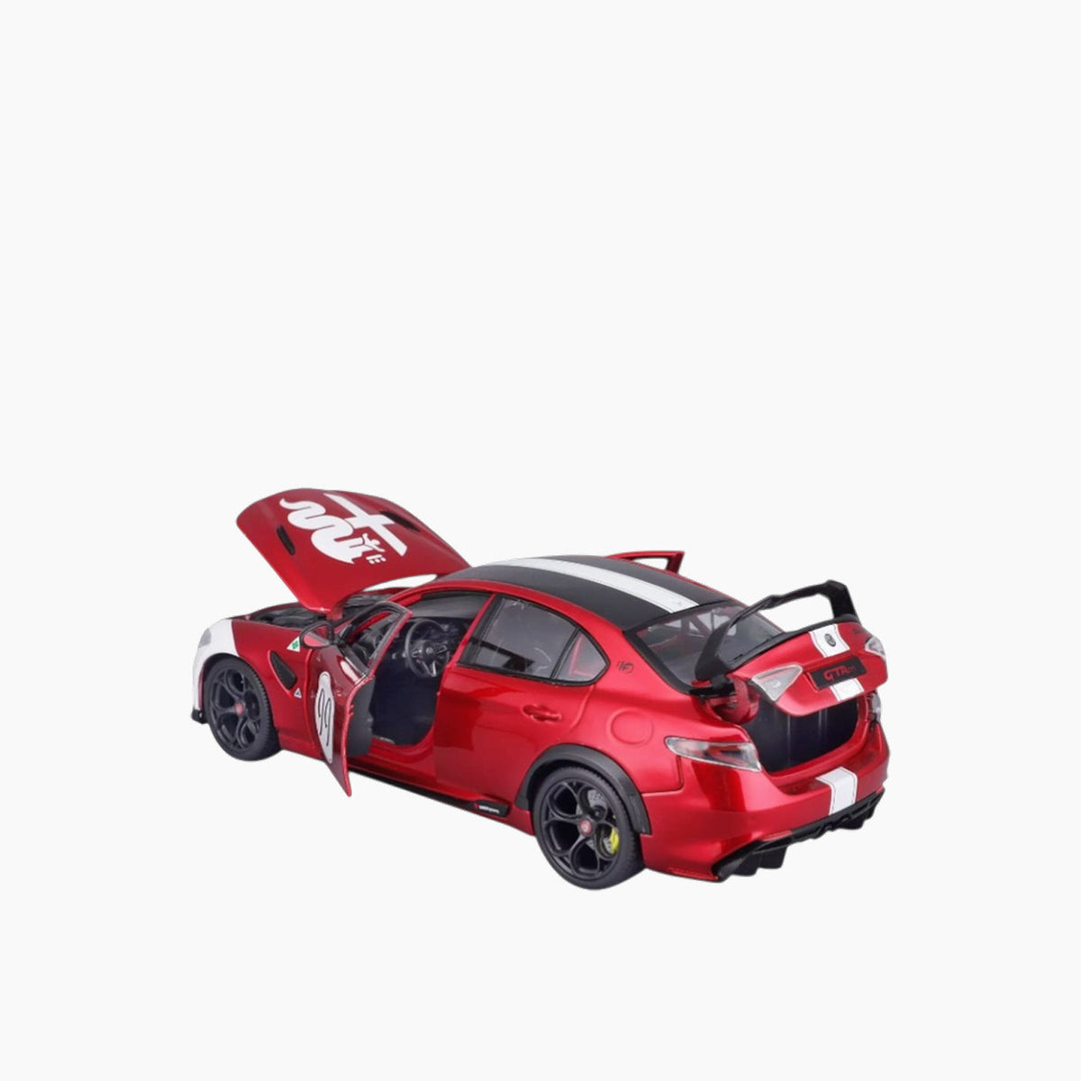 Maisto Alfa Romeo Giulia Gtam Die-Cast Model Car – 1:18 Scale