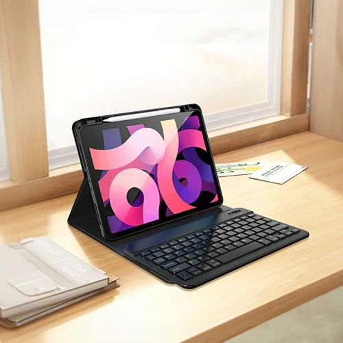 حافظة ويوو 3 في 1 + قلم إلكتروني + لوحة مفاتيح لجهاز iPad Pro مقاس 13 بوصة 2024