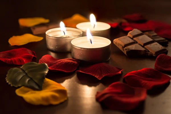 Price's 50 Tealight Candles – Warm Glow, Long Burn
