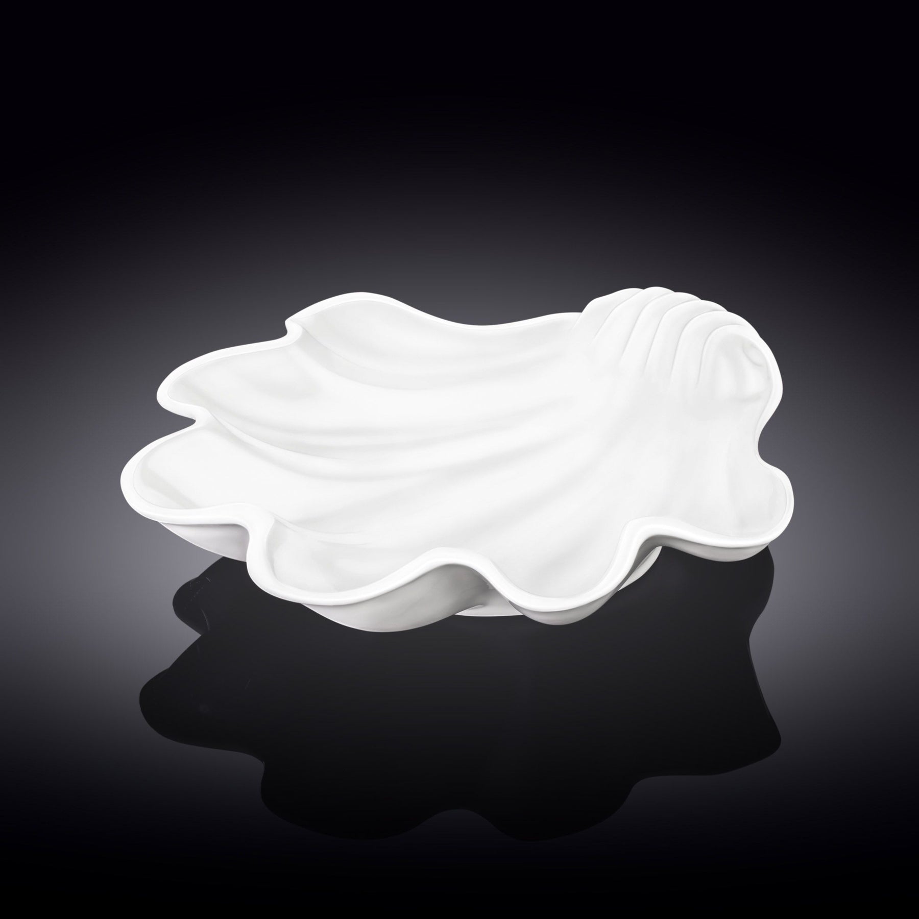 طبق من Wilmax - أبيض أنيق وفاخر لمائدتك طبق من Wilmax - أبيض أنيق وفاخر لمائدتك