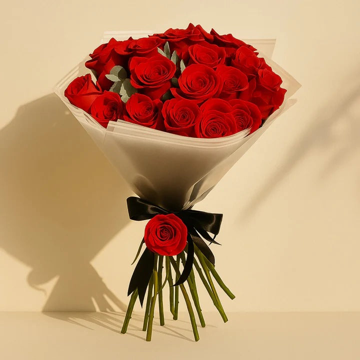 25 Roses – A Bouquet of Love & Elegance 25 Roses – A Bouquet of Love & Elegance