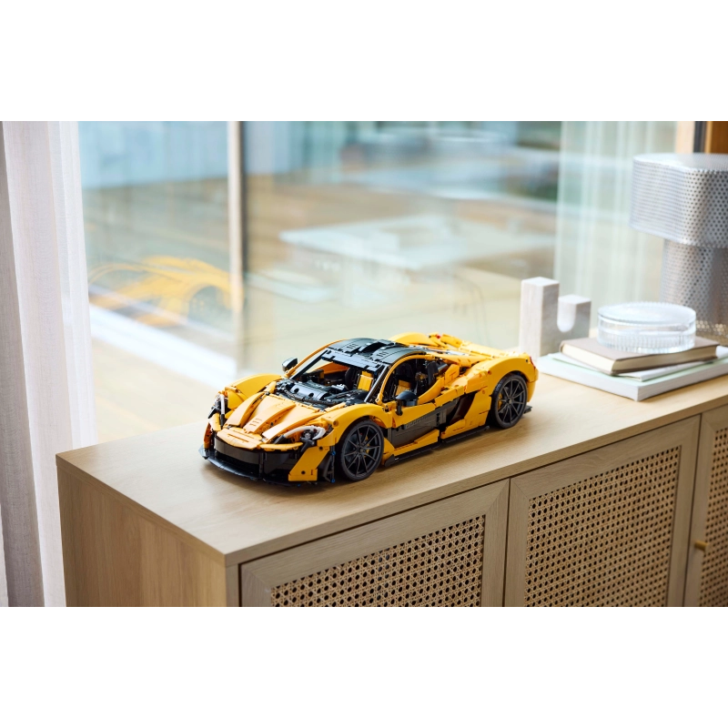 LEGO Technic ماكلارين P1 42172 – 3893 قطعة
