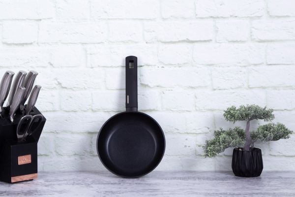 Berlinger Haus 20cm Burger Pan - Monaco Berlinger Haus 20cm Burger Pan - Monaco