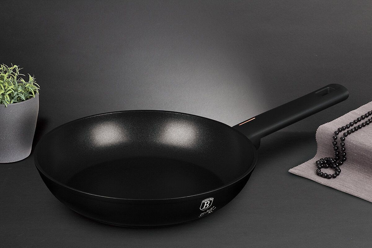 Berlinger Haus 28cm Frying Pan – Monaco Black Berlinger Haus 28cm Frying Pan – Monaco Black