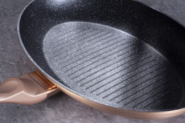 Berlinger Haus 35×25cm Fish Pan – Rose Gold