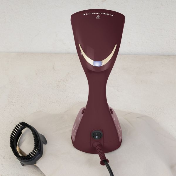 Berlinger Haus Leonardo Steam Iron 1500W – Power & Style