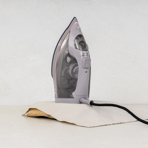 Berlinger Haus 2200W Iron - Top Powerful & Modern Berlinger Haus 2200W Iron - Top Powerful & Modern