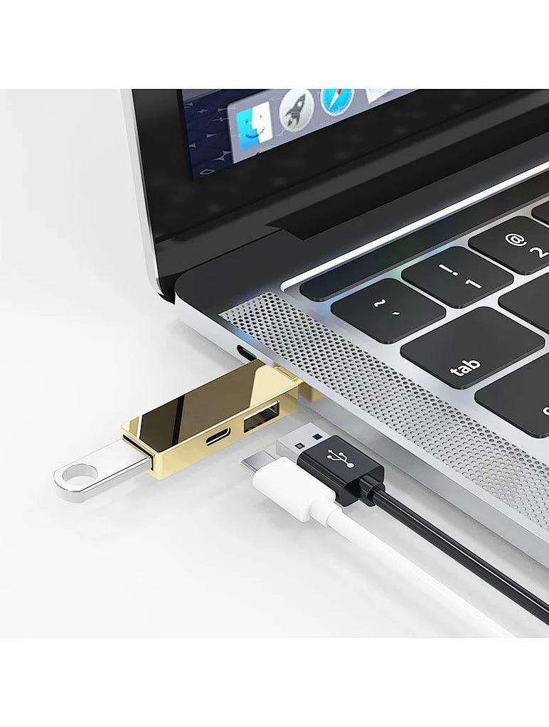 Wiwu Alpha T02 Pro 3 in 1 Type-C Hub Usb Coupler with PD Port Wiwu Alpha T02 Pro 3 in 1 Type-C Hub Usb Coupler with PD Port