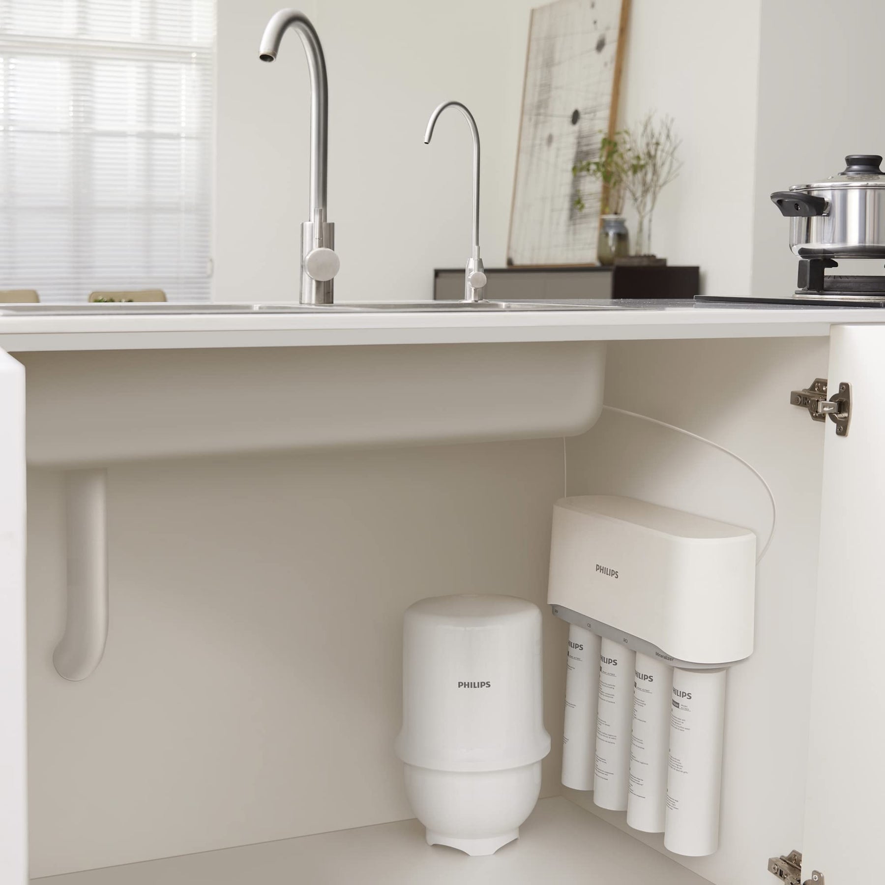Philips Water Purifier - RO Filtration, UV-C, 2.8G Philips Water Purifier - RO Filtration, UV-C, 2.8G