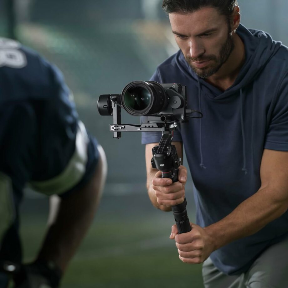 DJI RS 4 3-Axis Gimbal Stabilizer for DSLR and Mirrorless Cameras DJI RS 4 3-Axis Gimbal Stabilizer for DSLR and Mirrorless Cameras