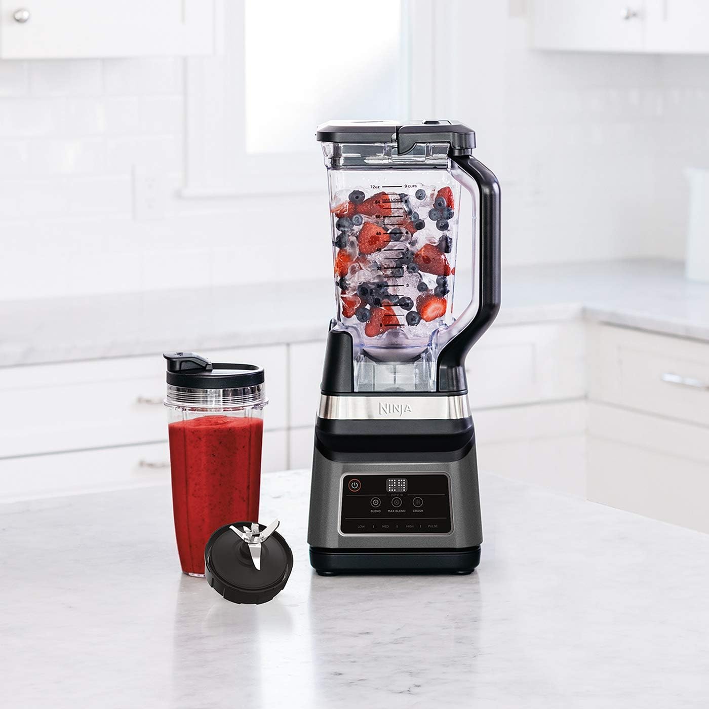 Ninja 2-in-1 Blender with 3 Automatic Programs / 2.1L Jug & 700ml Cup - Black