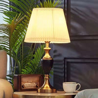مصباح طاولة ARMN Regency – أسود أنيق وعصري