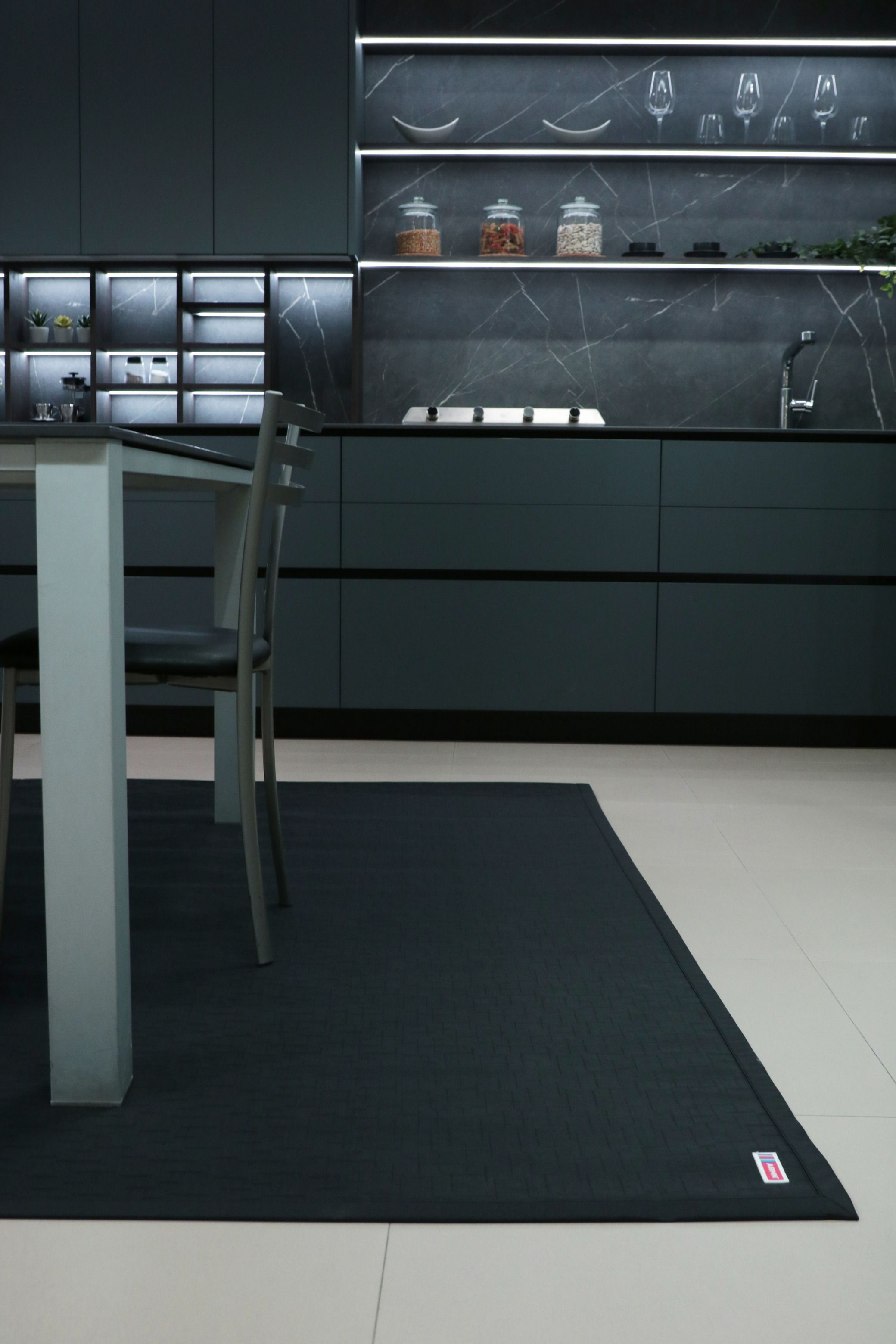 ARMN Luxe Kitchen Mat 140×220 cm – Large & Comfortable