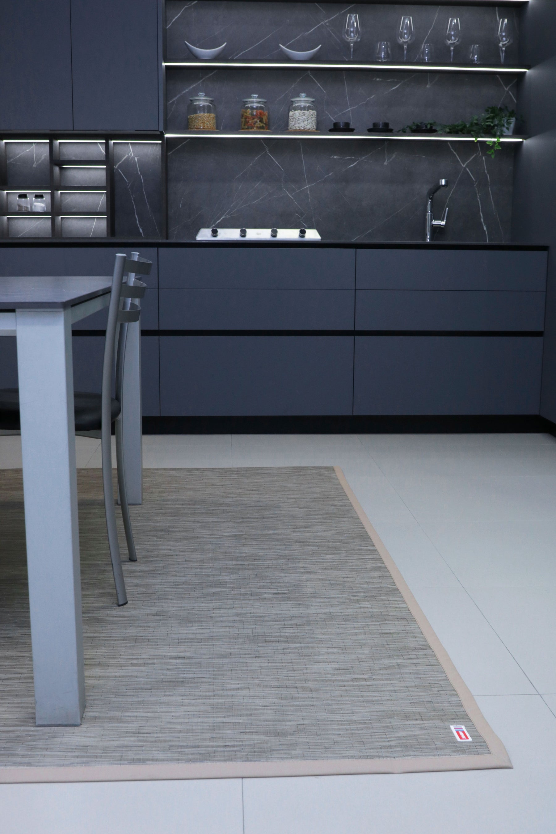 ARMN Luxe Kitchen Mat 140×220 cm – Large & Comfortable ARMN Luxe Kitchen Mat 140×220 cm – Large & Comfortable