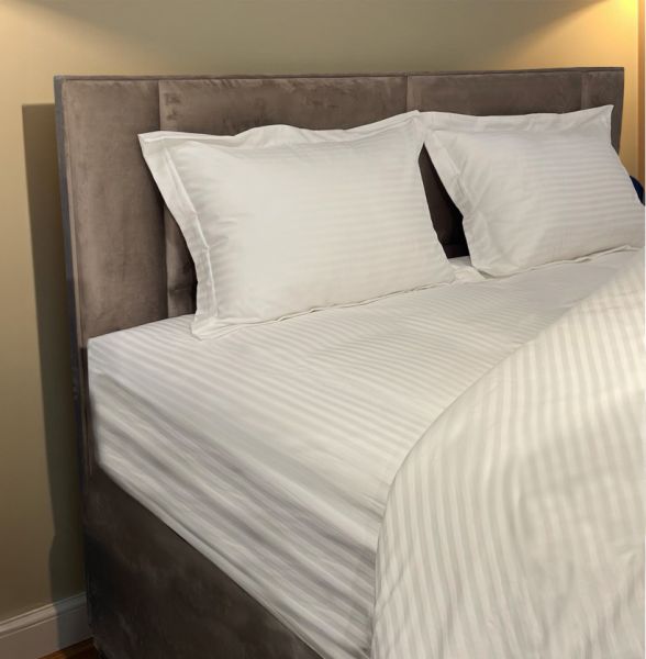 ARMN Cloud 9-Piece Bed Set – White Luxury Bedding ARMN Cloud 9-Piece Bed Set – White Luxury Bedding