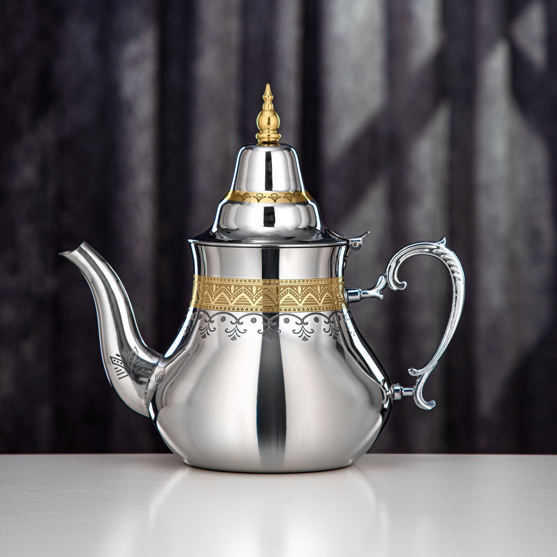 إبريق شاي مغربي 2 لتر من Almarjan - تصميم أنيق إبريق شاي مغربي 2 لتر من Almarjan - تصميم أنيق