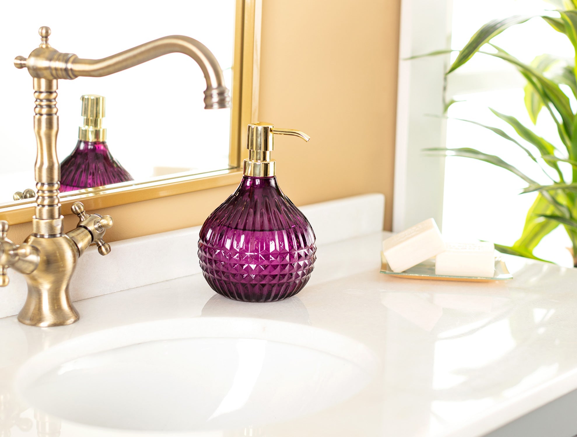 Bonnie Soap Dispenser - Madame Coco JO