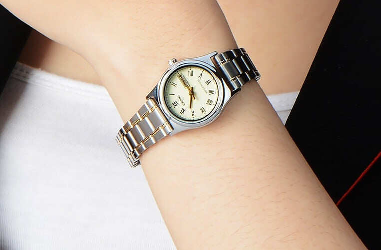 Casio woman watch LTP-V006SG-9B Casio woman watch LTP-V006SG-9B