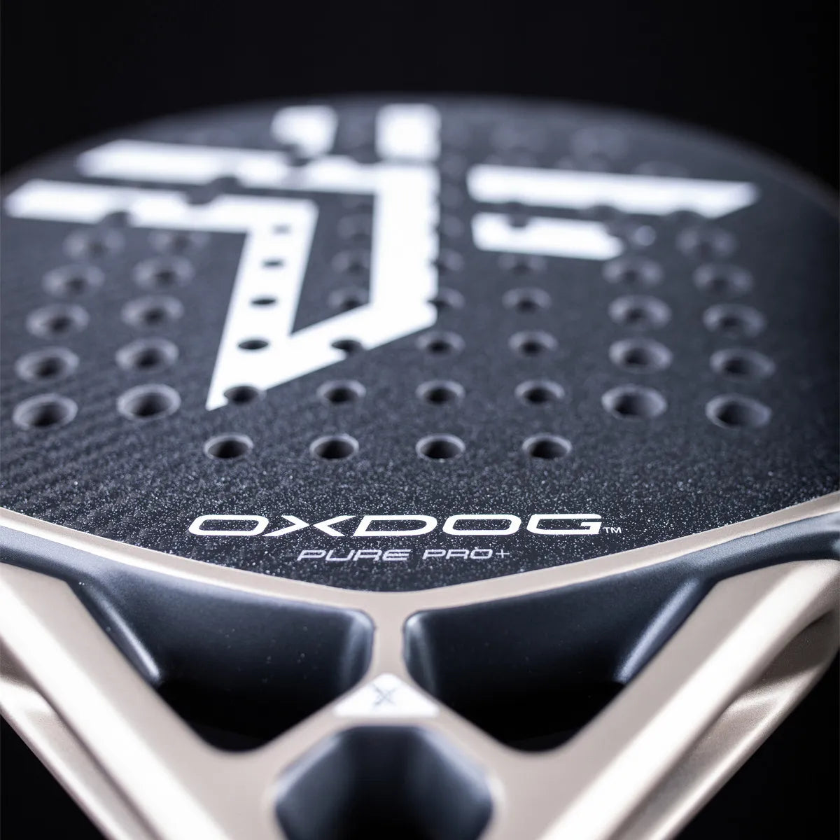 OXDOG Pure Pro+ HES-Carbon PowerRibs 3D/Sand HY Racket