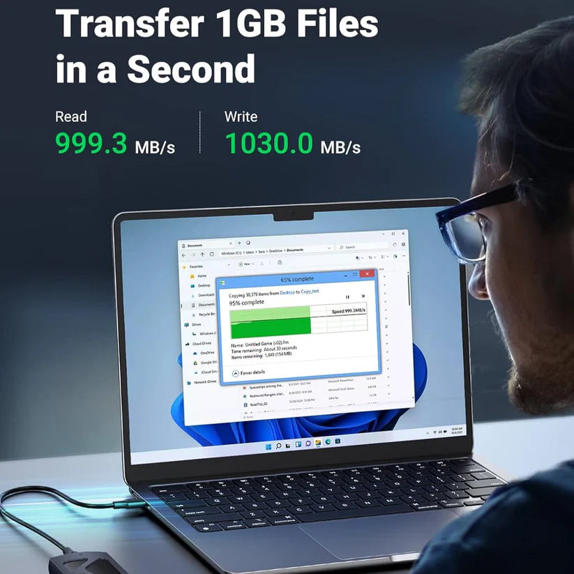 علبة UGREEN M.2 NVMe خارجية بسرعة 10Gbps مع كابلين