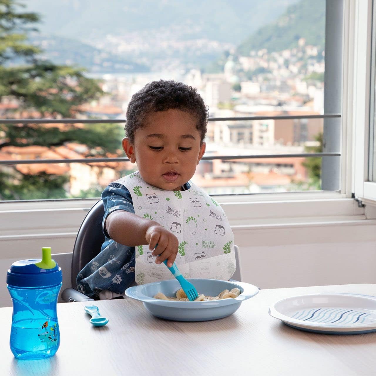 Chicco Weaning Set 12M+ Safe & Fun Mealtime for Kids Chicco Weaning Set 12M+ Safe & Fun Mealtime for Kids