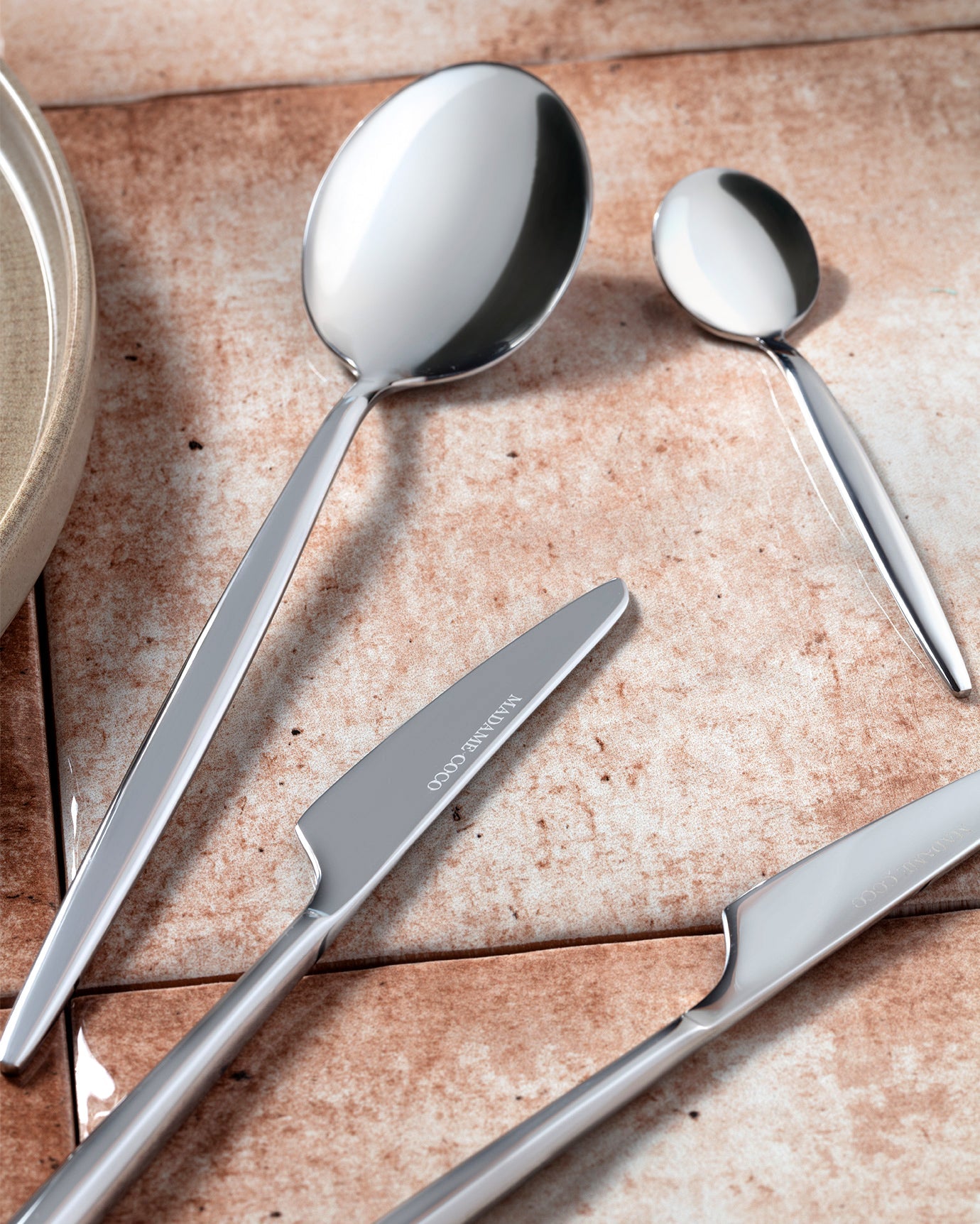 Freya 42 Pcs Cutlery Set - Madame Coco JO